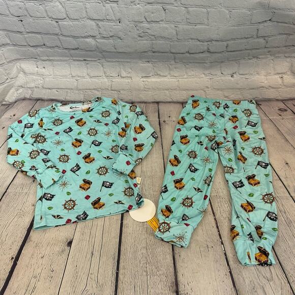 Little Dreamers Design Pirate Pattern Bamboo Pajama Set - Picture 1 of 3